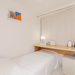 Room 302 Unit Image