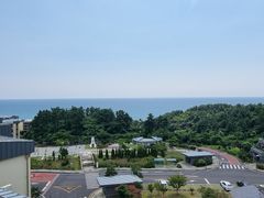 백개의 달 2번째 이미지