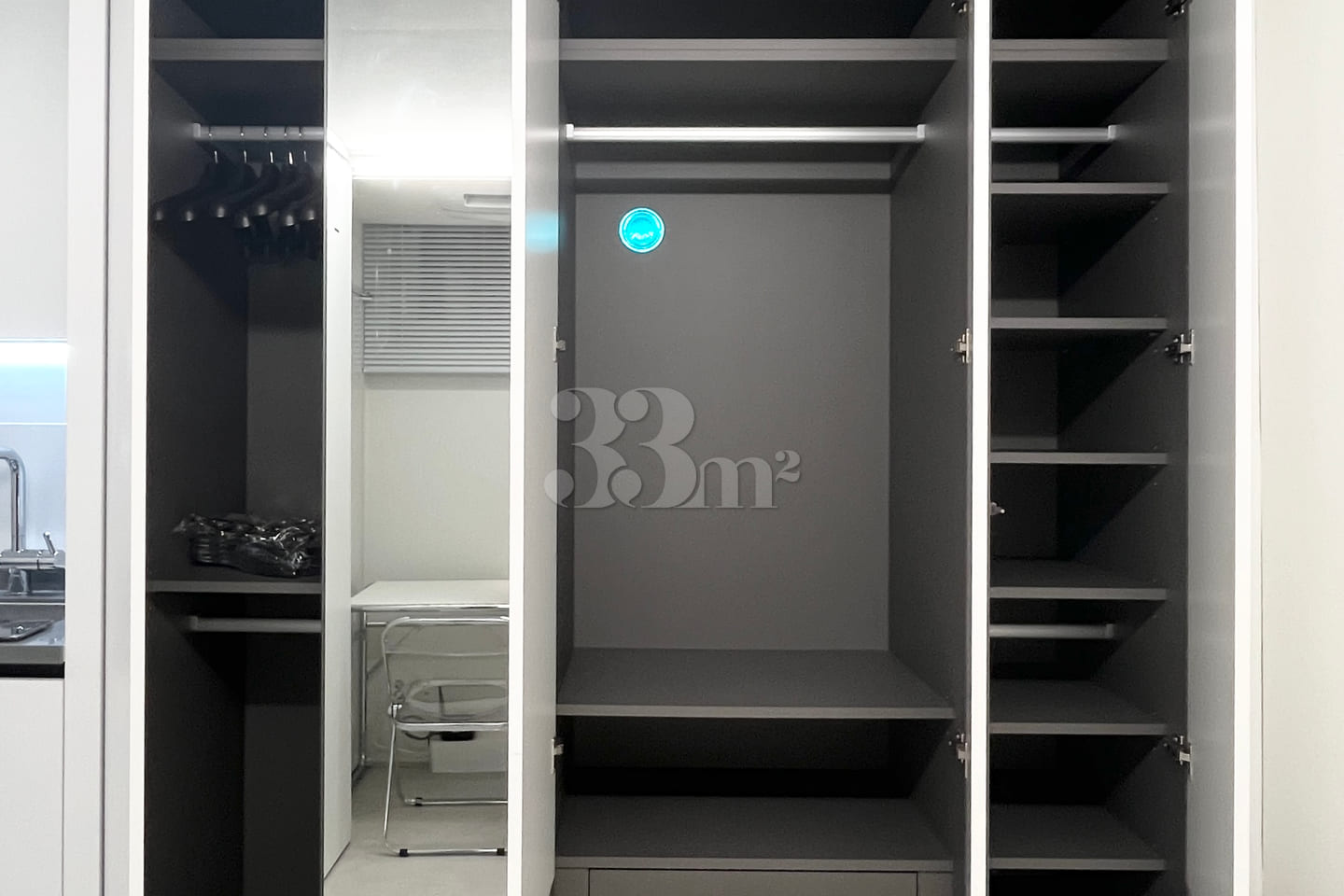 One-bedroom apartment with a separate room, 3 9th image