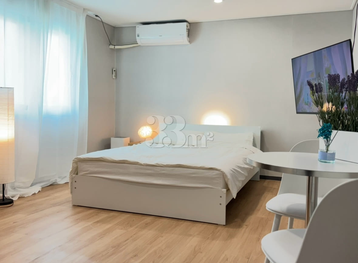 Studio with Terrace – 2 Minutes from Konkuk U 1th image