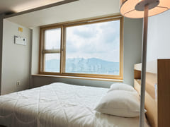 High-rise with a great view, 2 minutes from J 0th image