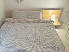 Cozy two-room apartment near Sinseol-dong Sta 2th image