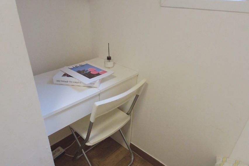 홍대 중심 F 1번째 이미지