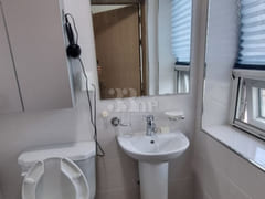 Fully furnished riverside studio, 2nd floor ( 8th image