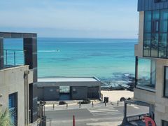 Fully furnished ocean view apartment in front 4th image