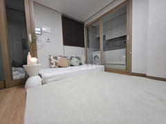 Refurbished studio apartment 0th image