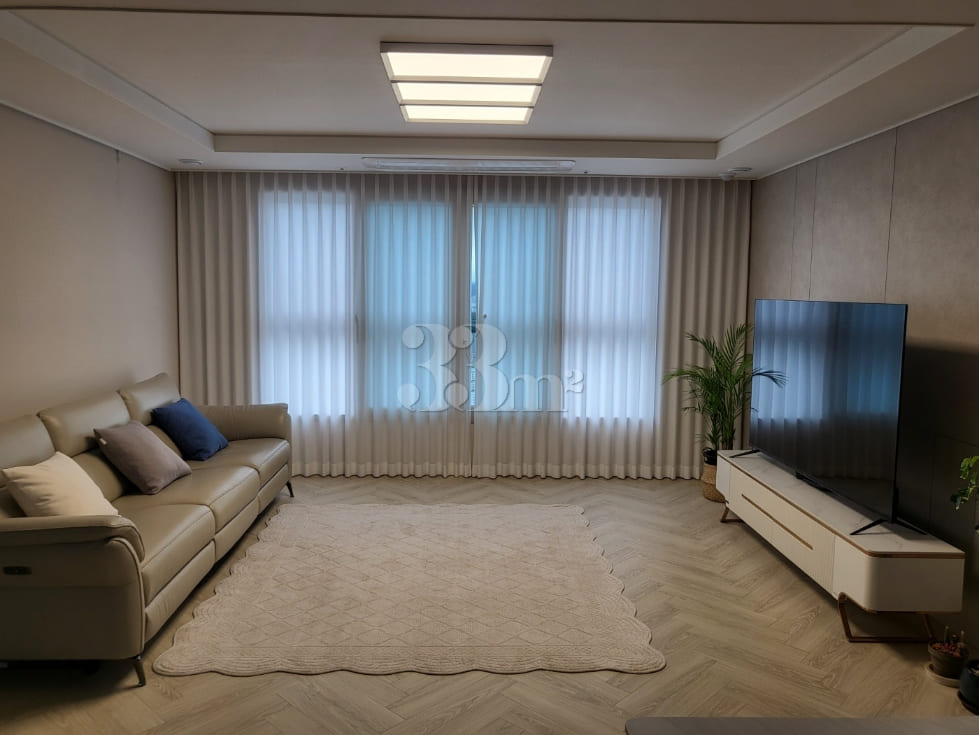 🏡 Fully Furnished) Super High-Rise Apartment 0th image