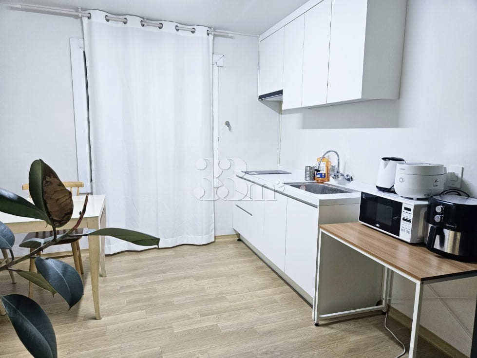 Large, detached 3-bedroom house in Bangbae, 1 11th image