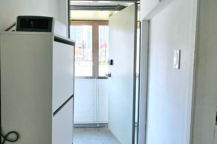 1.5-room apartment near Myeongdong Station 3th image