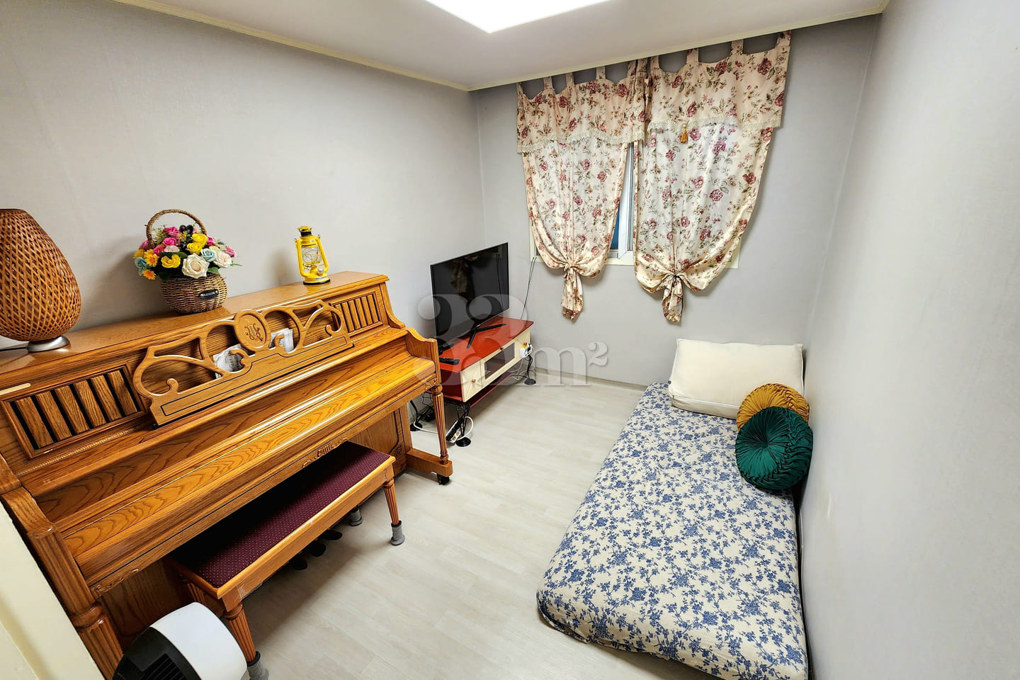 56㎡ fully furnished unit near Hongdae 2th image