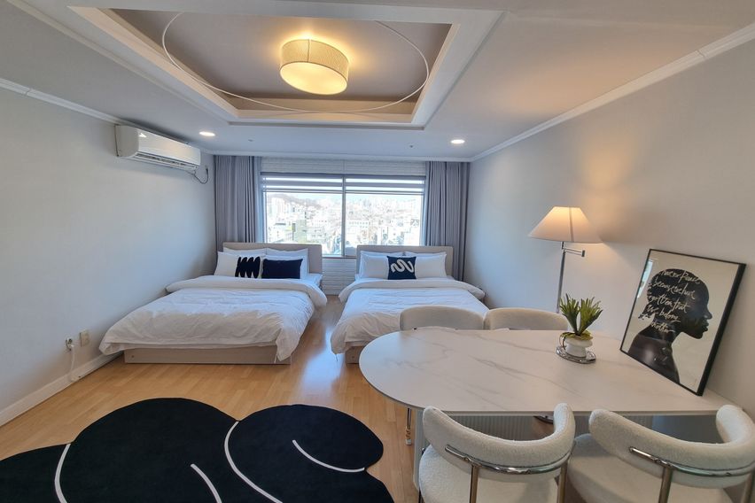  홍대입구역 / 시티뷰 1번째 이미지