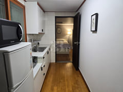 2 beds, separate kitchen 10th image