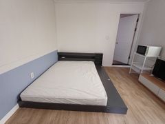 Cozy and pleasant room. 0th image