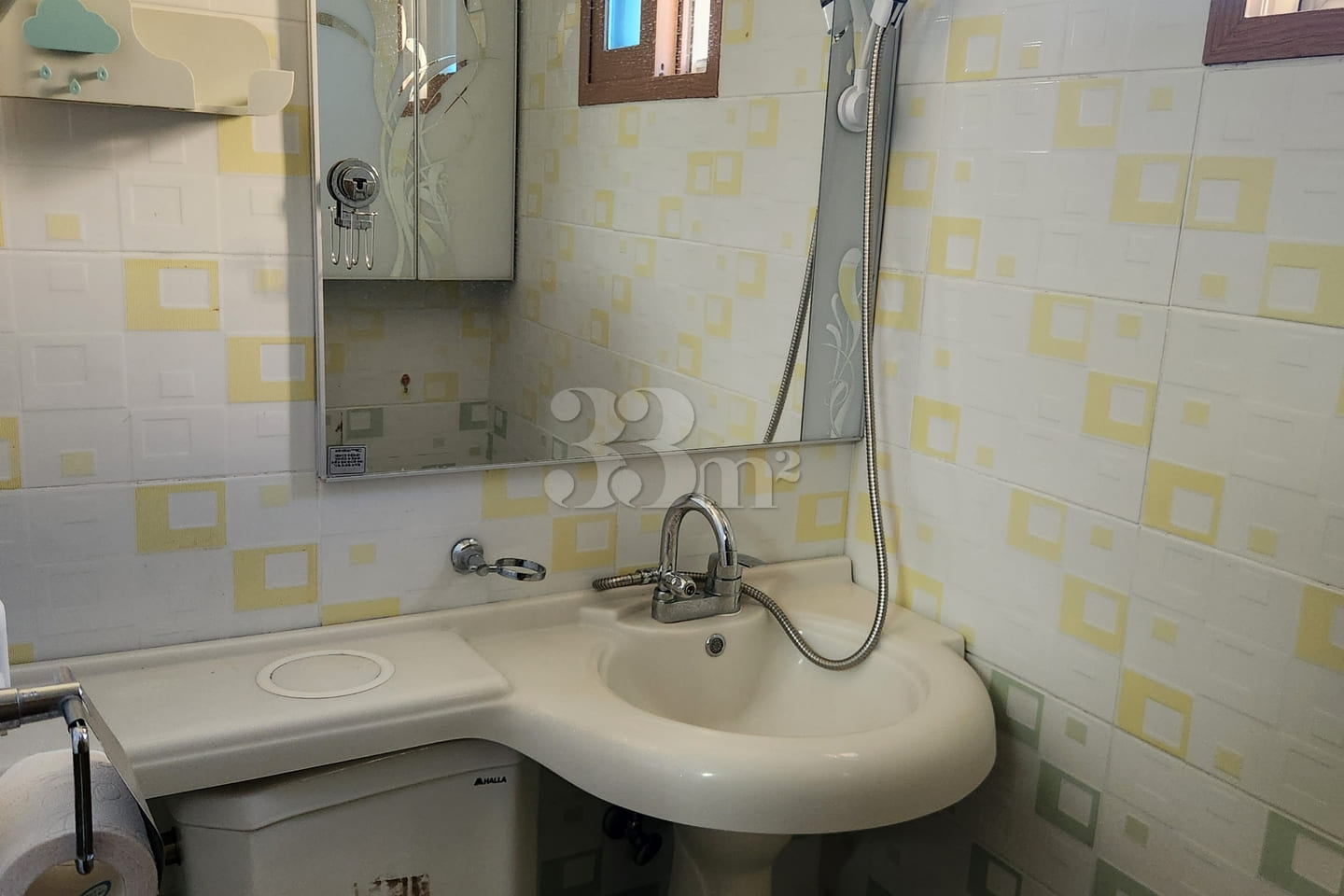 Studio apartment with separate room/balcony 12th image