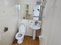 Spacious and Bright 32-Pyeong Home in Dongduc 6th image