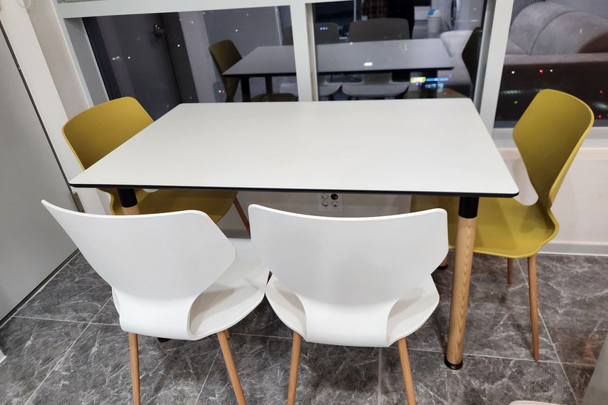 💛 A House Full of Sunshine 9 9th image