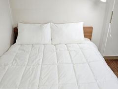 Fully furnished studio apartment near City Ha 4th image