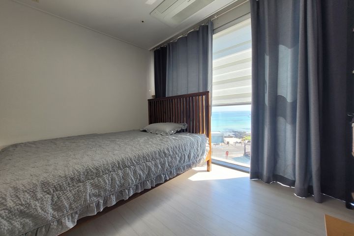 Fully furnished ocean view apartment in front 0th image