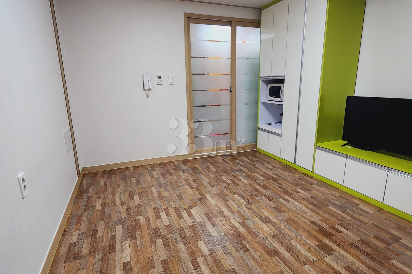 One-room apartment with a separate room near  4th image