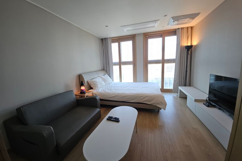 가산역신축고층.3인가능