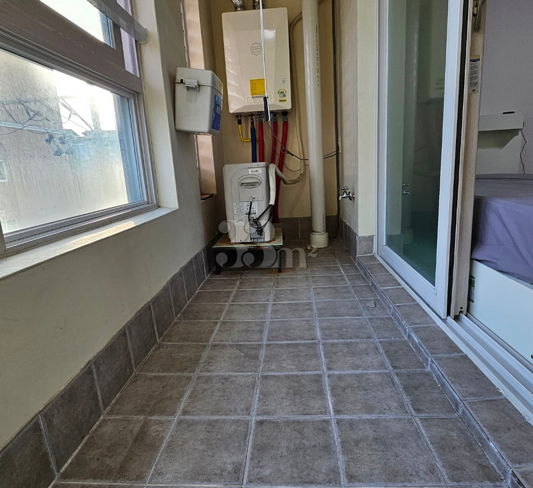 One-room apartment, 45 sq.m., 1 minute from J 4th image