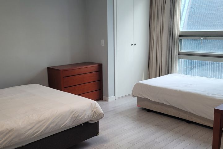 Two-bedroom apartment near Gangnam Station, 3 3th image