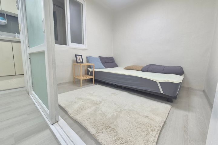 Mapo, Mangwon Station two-room apartment 5th image