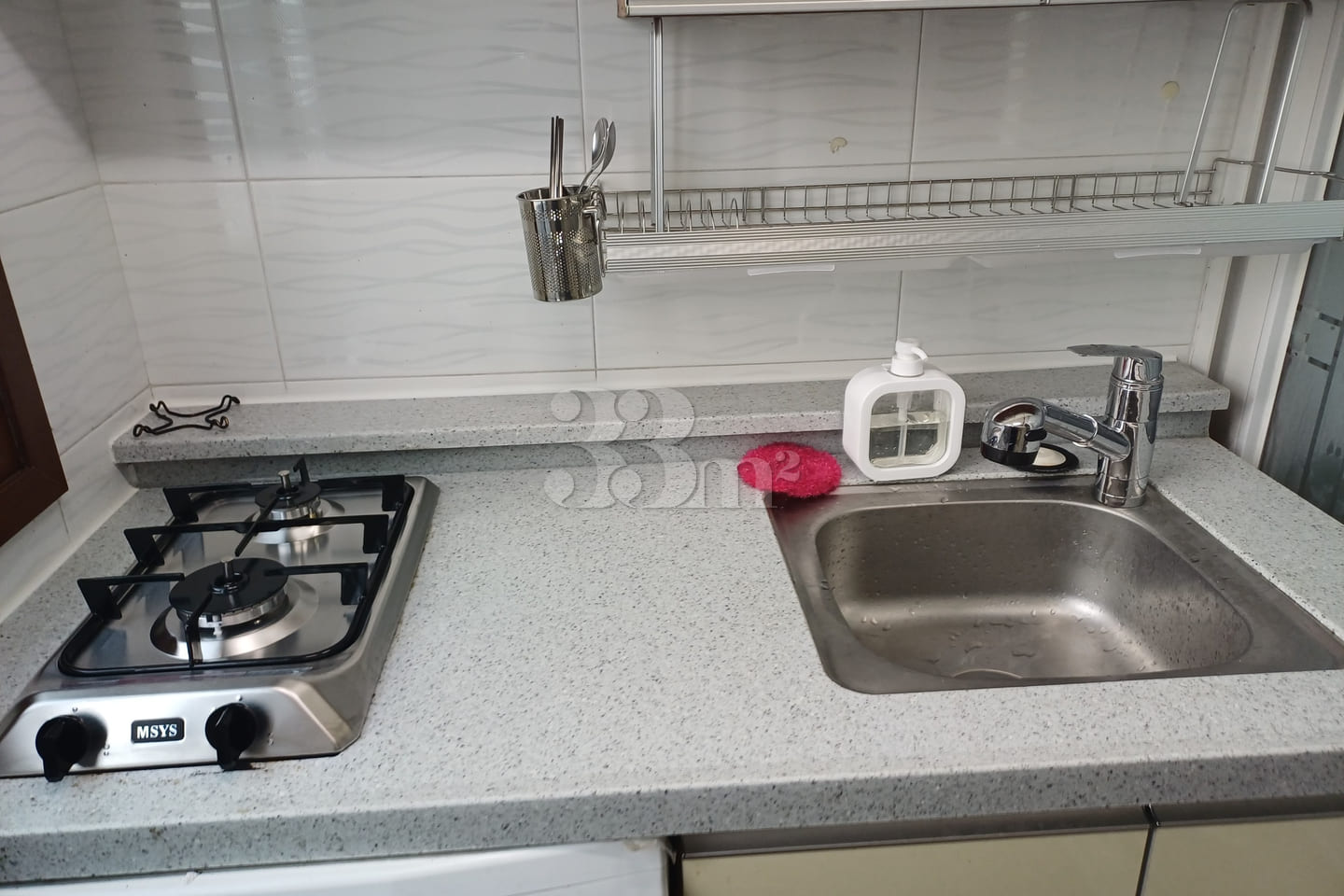 Short-term rental studio with full furnishing 6th image