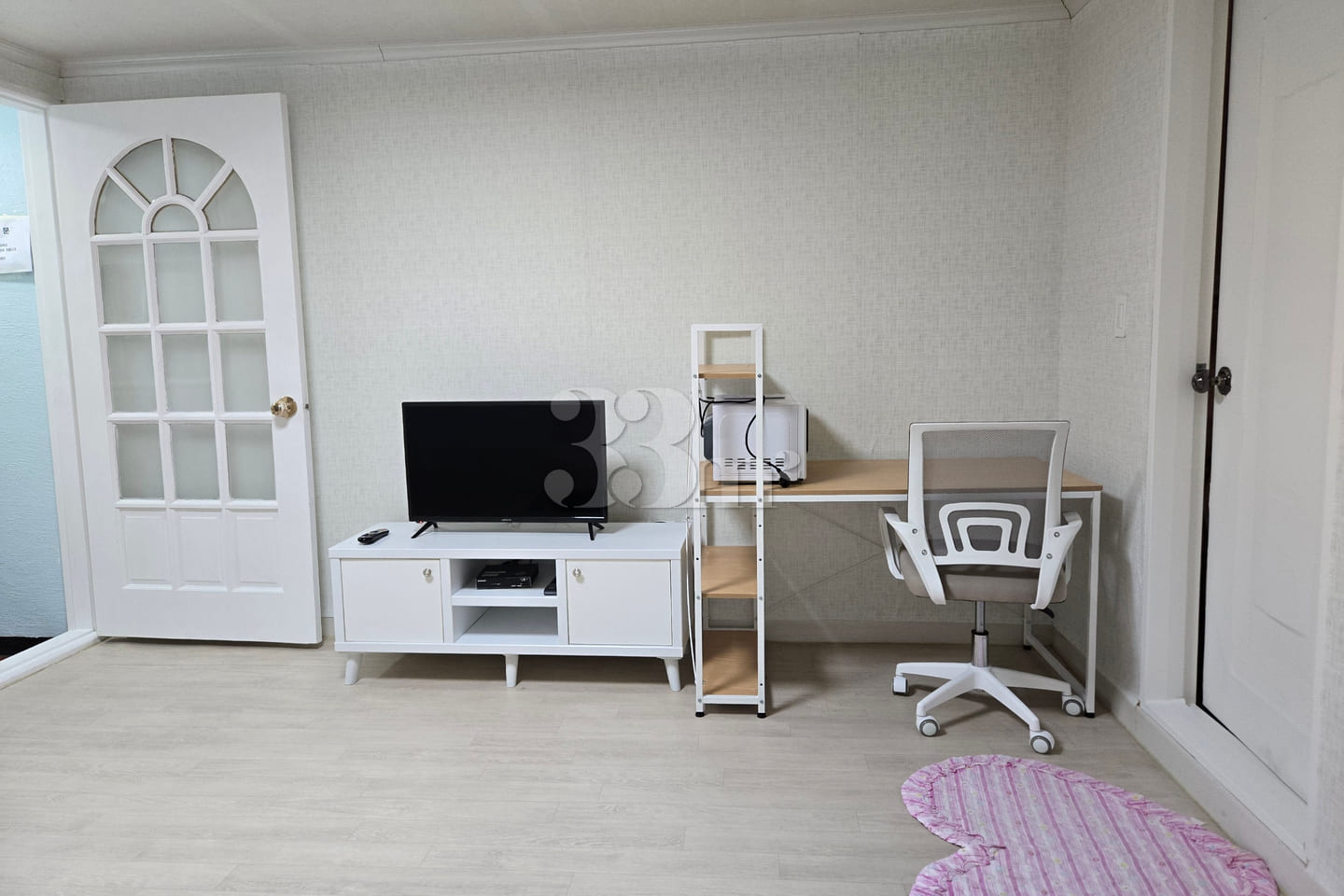 Separated studio apartment 1th image