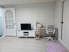 Separated studio apartment 1th image