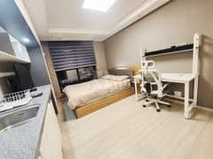 Fully furnished I-Park, 13th floor 1th image