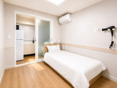 Modern studio apartment near Sunchon National 0th image