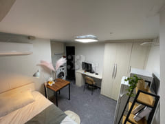 Raum Suite+ Room 504 5th image