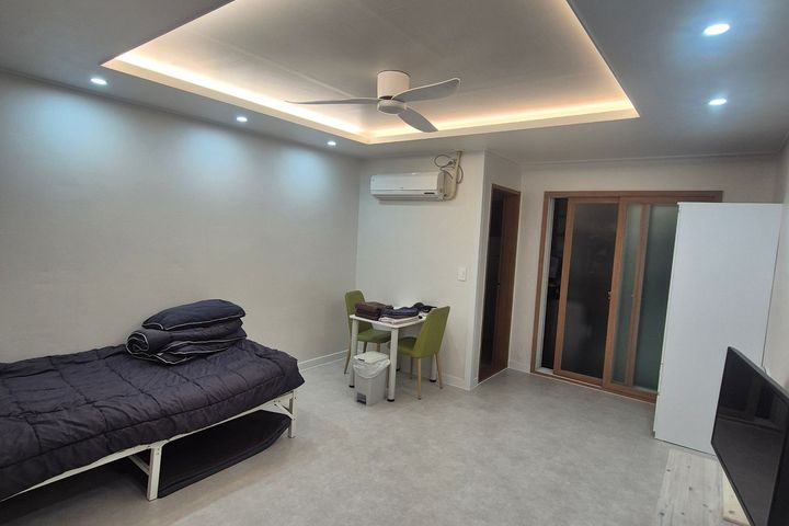 Chojeon-dong Renovated Studio 3 0th image