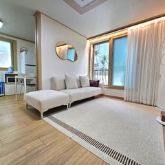 1 minute from Han River, fully furnished, fre Unit Image