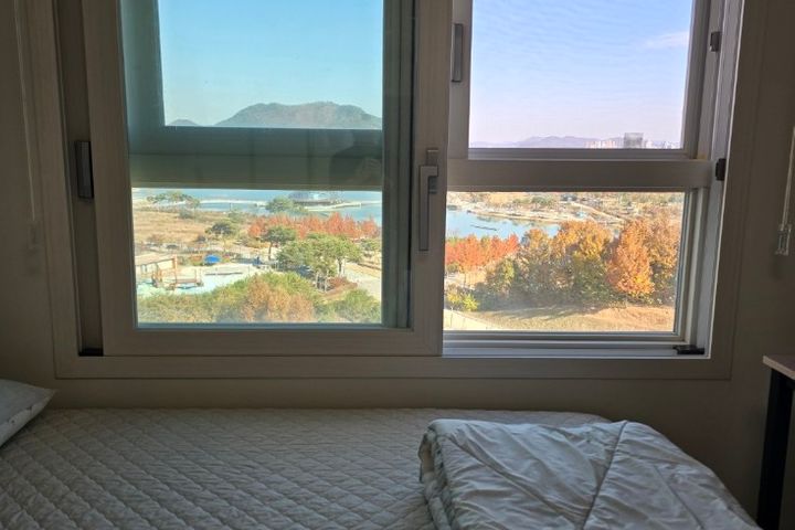호수에서 아침을 1번째 이미지