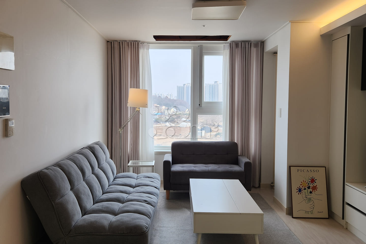 Large 2-room unit near Good Morning Hospital  1th image
