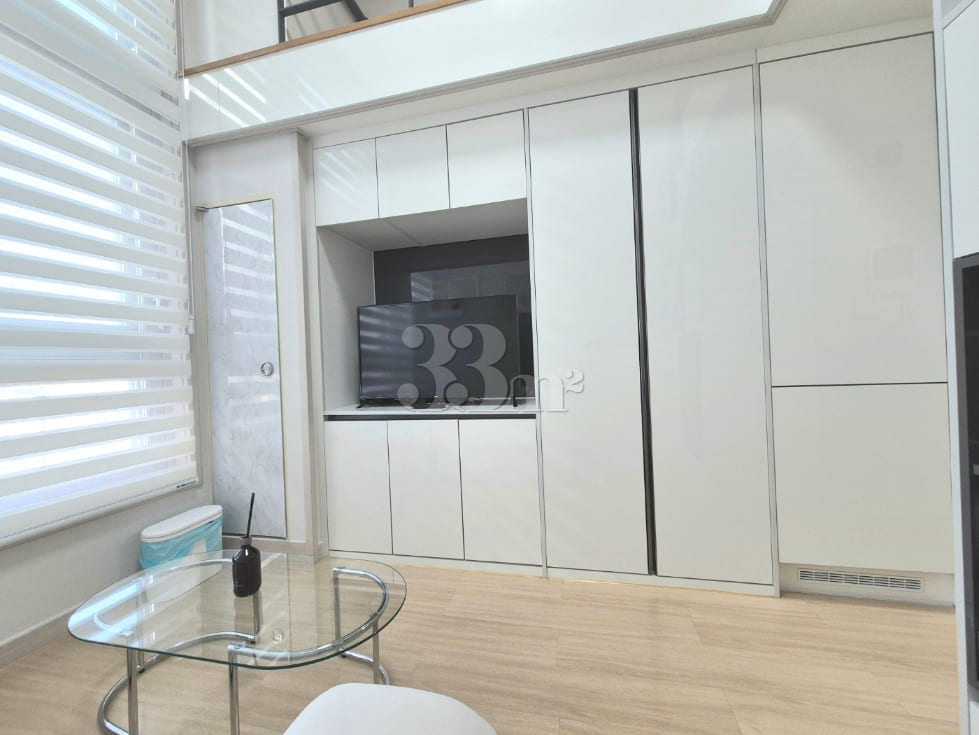 Newly built officetel in front of Eonju Stati 2th image