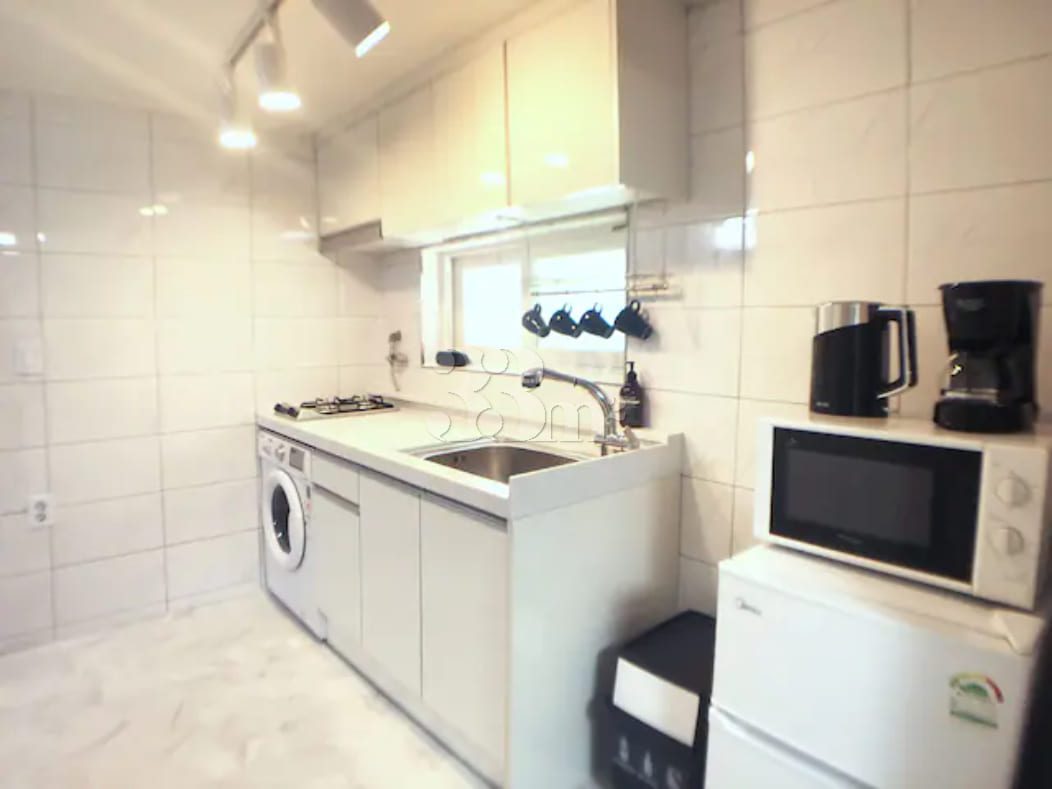 Gangnam Nonhyeon Two-Room Apartment with Full 3th image