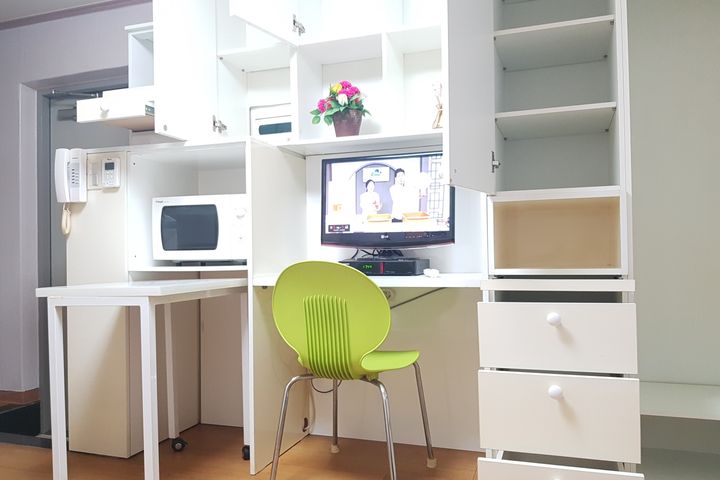 Room 103 0th image
