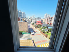 Convenient parking, 2-room unit 🏡 Unit 404 9th image
