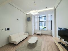 Nature House 18th image