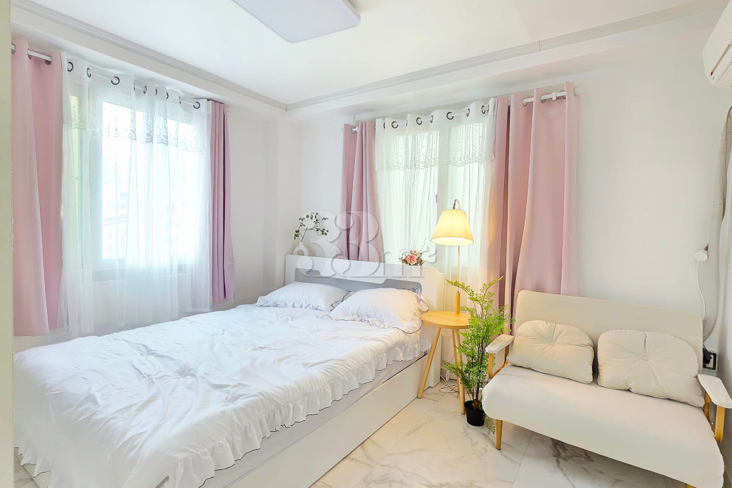 Sunny home, 1 minute from Eonju Station 4th image