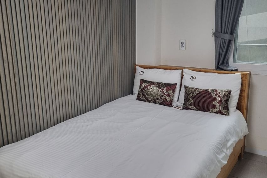 신촌역 풀옵션 원룸 0번째 이미지