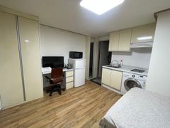 2 minutes from Nonhyeon Station (studio apart 9th image