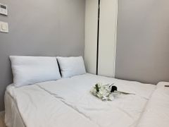 A warm and comfortable rest. 3th image