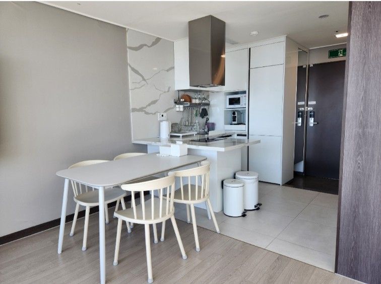 17평 초고층 뻥뷰