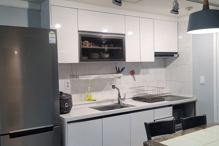 Two-bedroom apartment near Gangnam Station, 3 2th image