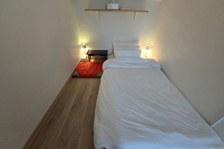 Room 301 8th image