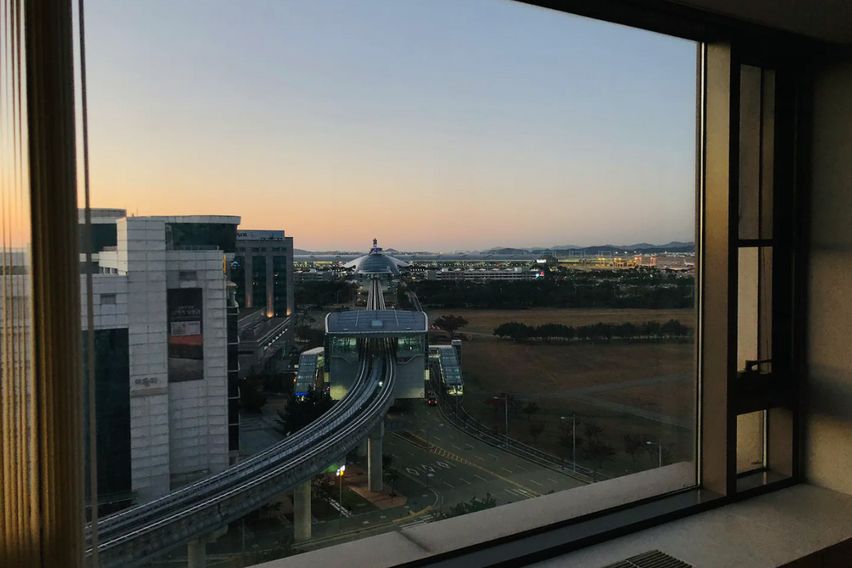 인천공항 선셋 통창뷰